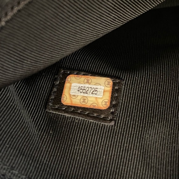 Authentic Vintage Chanel Purse - Picture 10 of 16